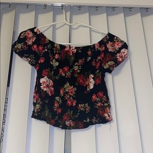 Off the shoulder/poof floral black top